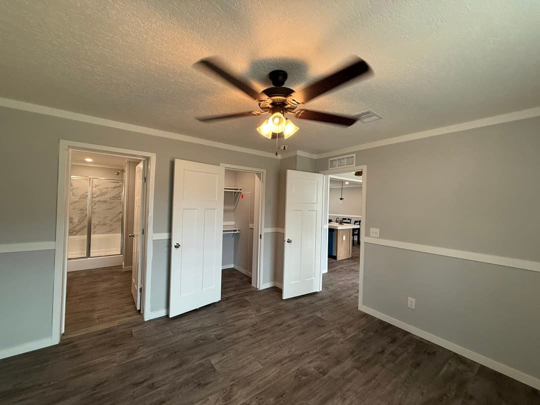 2025 viper (inventory) interior home features