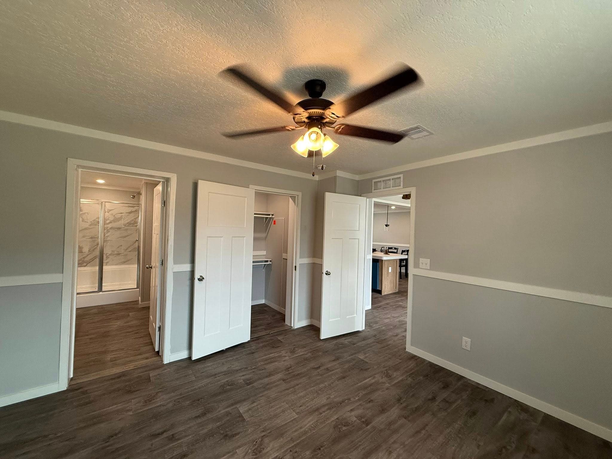 2025 viper (inventory) interior home features