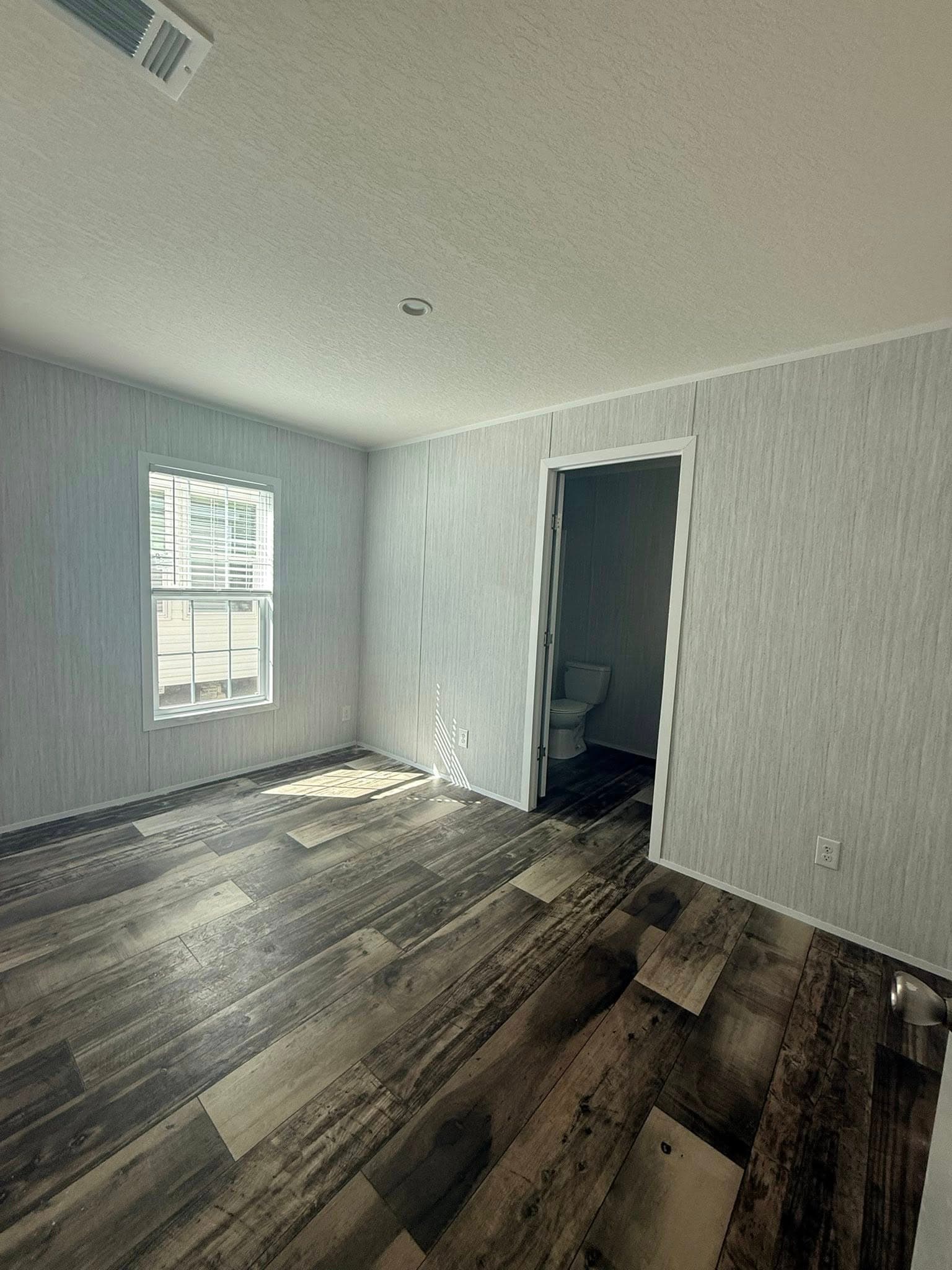 2026 charlie (inventory) interior home features