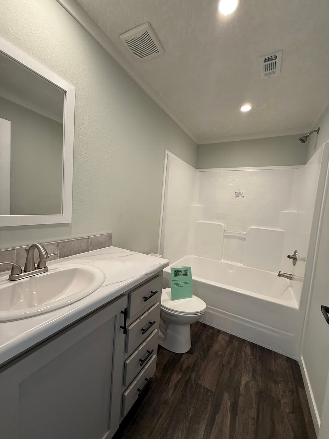 The merlin (inventory) bathroom home features